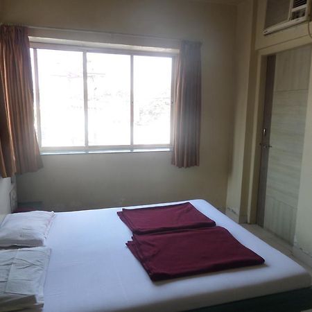 Hotel Sai Ratna Nashik Zewnętrze zdjęcie